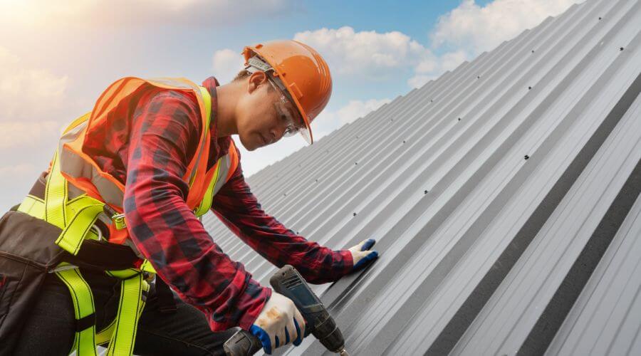 Expert tile roof repair services in North Chicago, IL
